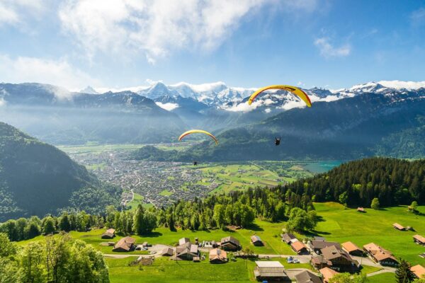 Tandem Paragliding in Interlaken – Fly Above the Swiss Alps