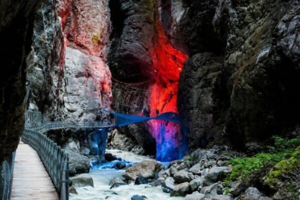 Glacier Canyon Grindelwald