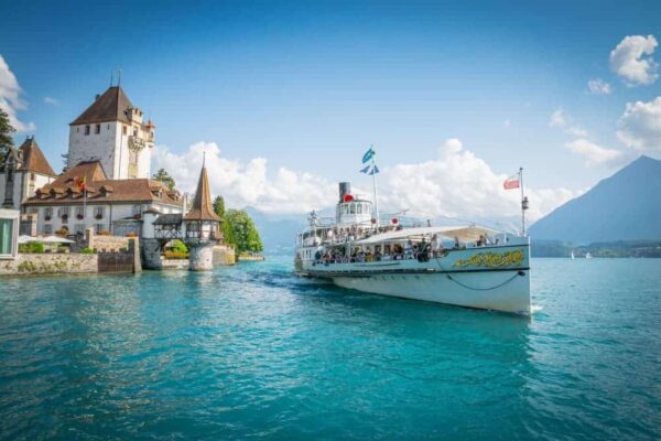 Interlaken to Thun: Scenic Lake Cruise